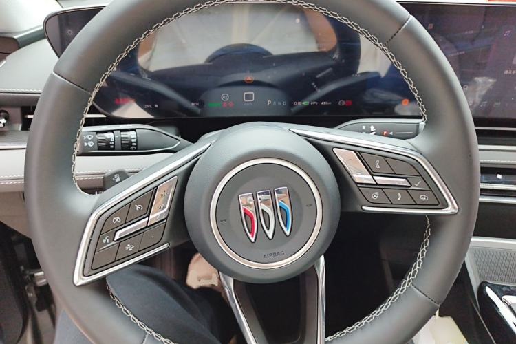 Used Buick E5 2025 Model 620KM Prestige Edition Steering Wheel