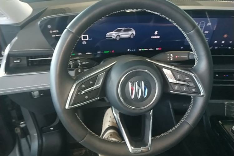 Used Buick E5 2025 Model 620KM Prestige Edition Steering Wheel
