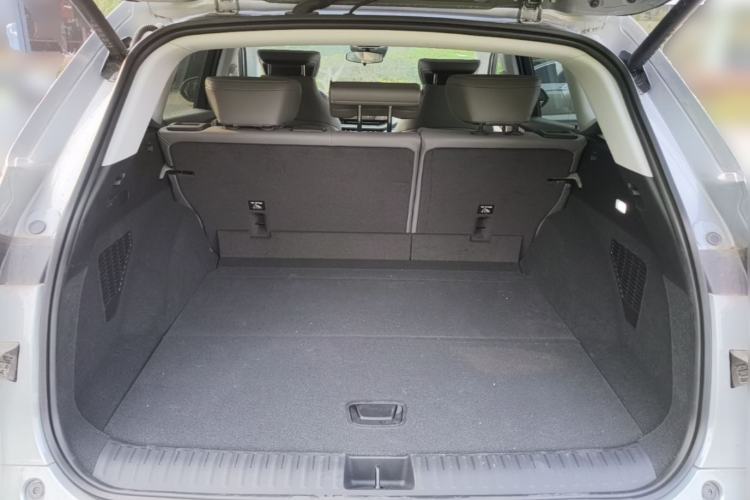 Used Buick E5 2025 Model 620KM Prestige Edition Trunk