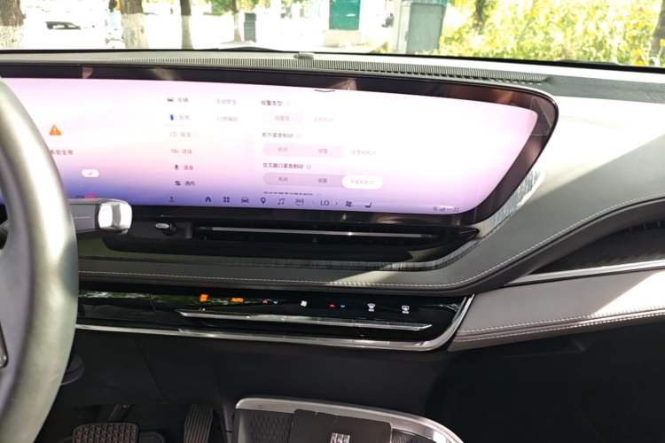 Used Buick E5 2025 Model 620KM Prestige Edition Audio And AC Panel