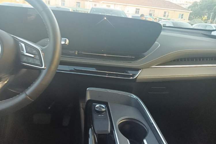 Used Buick E5 2025 Model 620KM Prestige Edition Audio And AC Panel