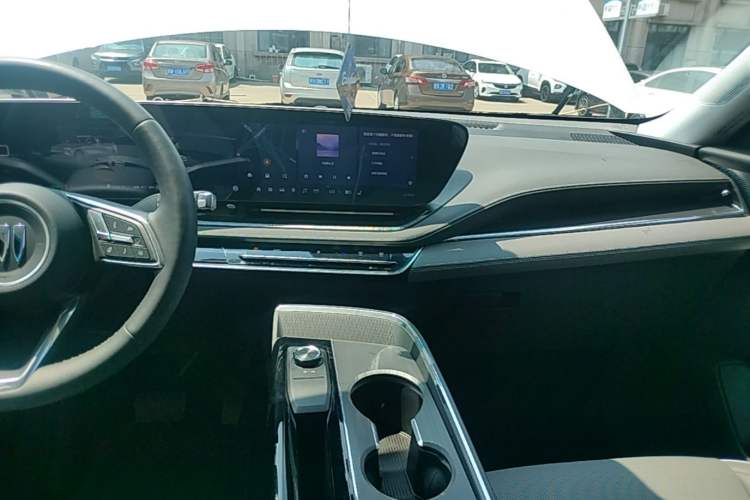 Used Buick E5 2025 Model 620KM Prestige Edition Audio And AC Panel