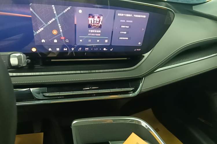 Used Buick E5 2025 Model 620KM Prestige Edition Audio And AC Panel