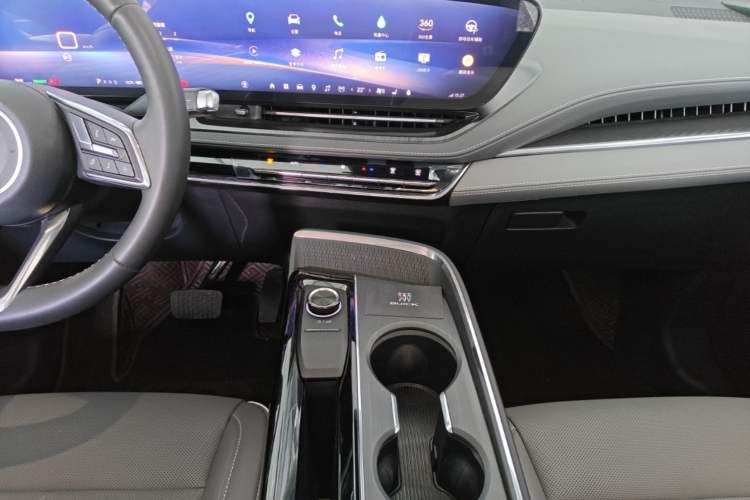 Used Buick E5 2025 Model 620KM Prestige Edition Audio And AC Panel