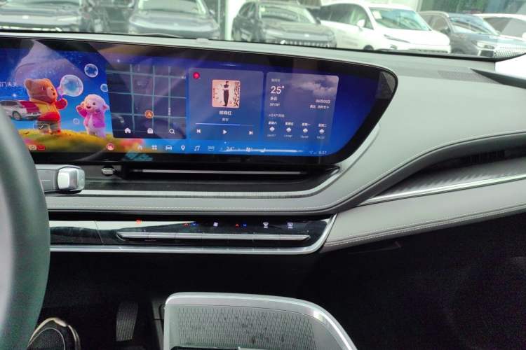 Used Buick E5 2025 Model 620KM Prestige Edition Audio And AC Panel