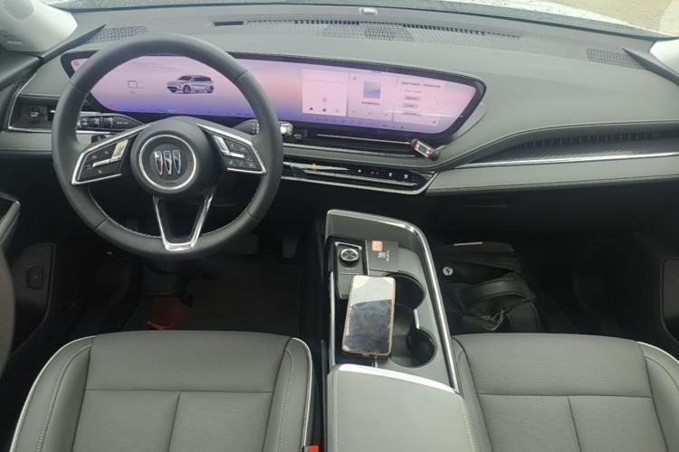 Used Buick E5 2025 Model 620KM Prestige Edition Center Console