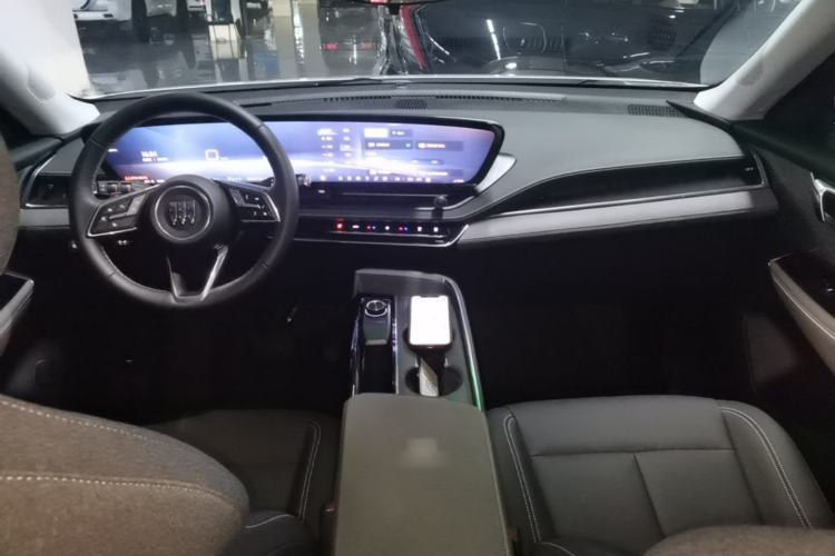 Used Buick E5 2025 Model 515KM First-Adoption Edition Center Console