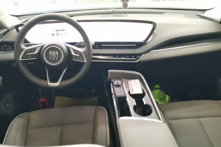 Used Buick E5 2025 Model 620KM Prestige Edition Center Console