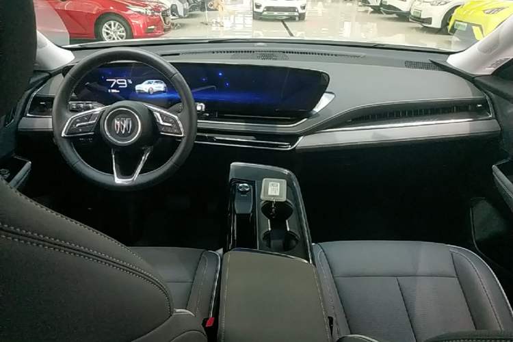 Used Buick E5 2025 Model 620KM Prestige Edition Center Console