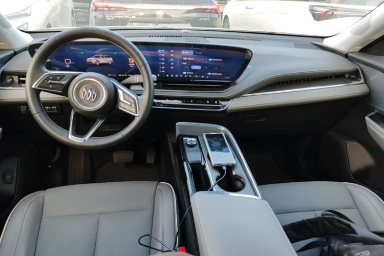 Used Buick E5 2025 Model 620KM Prestige Edition Center Console