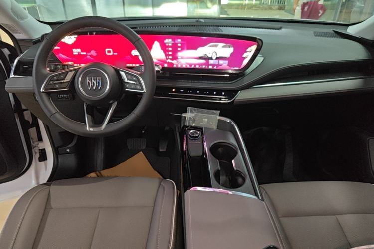 Used Buick E5 2025 Model 620KM Prestige Edition Center Console