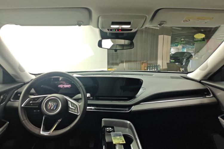 Used Buick E5 2025 Model 620KM Prestige Edition Center Console