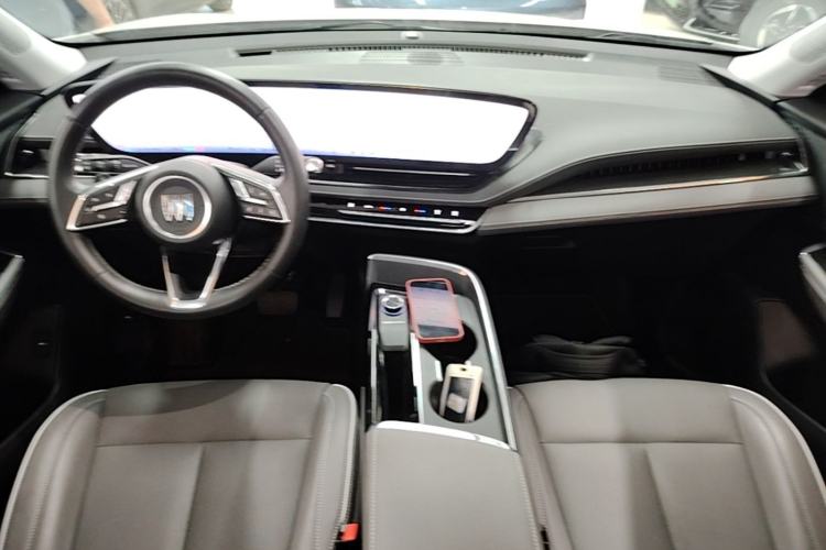 Used Buick E5 2025 Model 620KM Prestige Edition Center Console