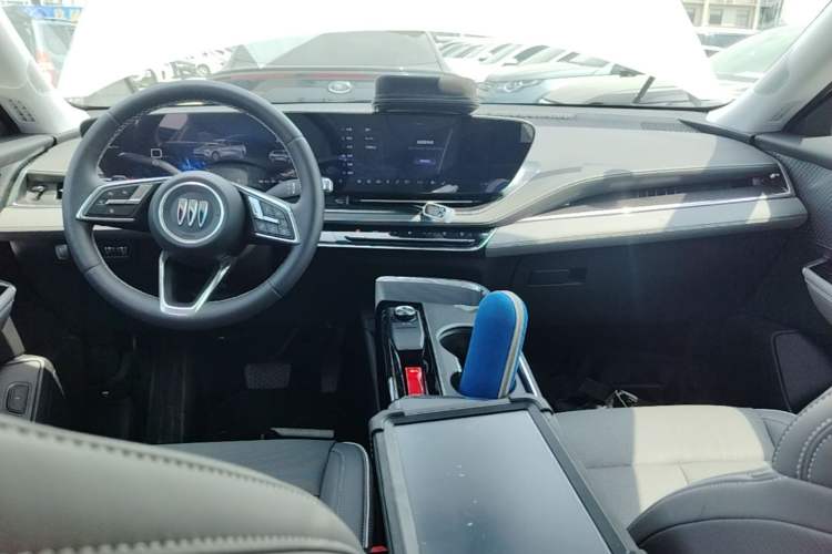 Used Buick E5 2025 Model 620KM Prestige Edition Center Console