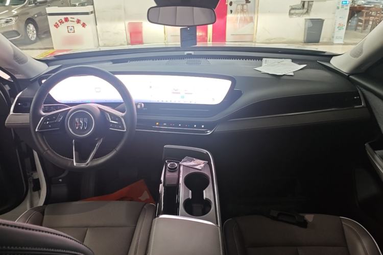Used Buick E5 2025 Model 620KM Prestige Edition Center Console