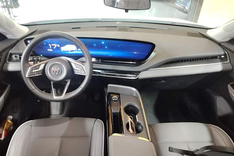 Used Buick E5 2025 Model 620KM Prestige Edition Center Console