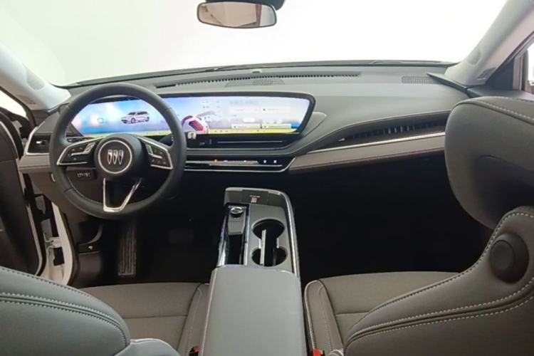 Used Buick E5 2025 Model 620KM Prestige Edition Center Console