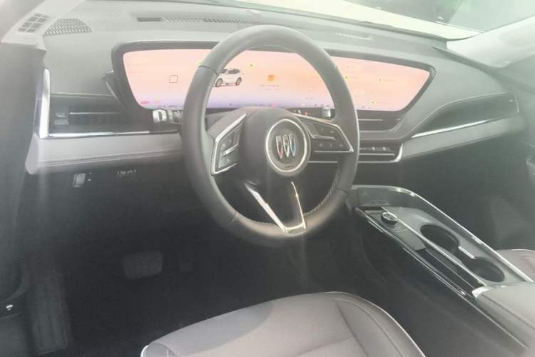 Used Buick E5 2025 Model 620KM Prestige Edition Center Console