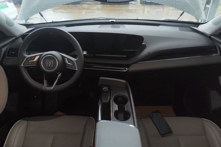 Used Buick E5 2025 Model 620KM Prestige Edition Center Console