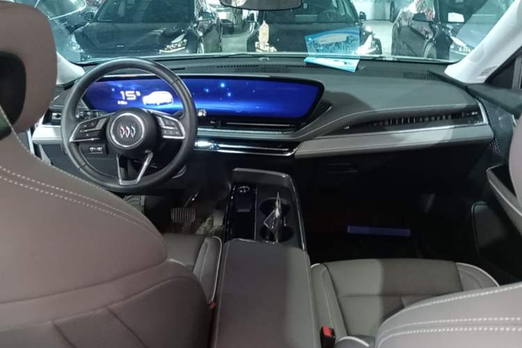 Used Buick E5 2025 Model 545KM Smart Enjoyment Edition Center Console