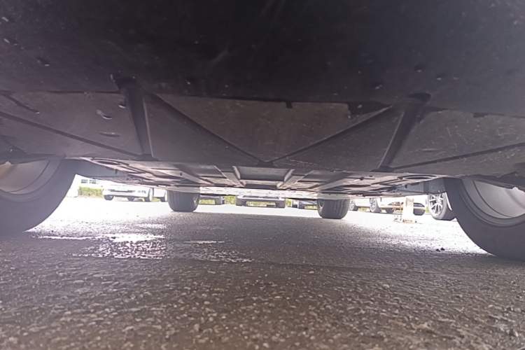 Used Buick E5 2025 Model 620KM Prestige Edition Chassis Front