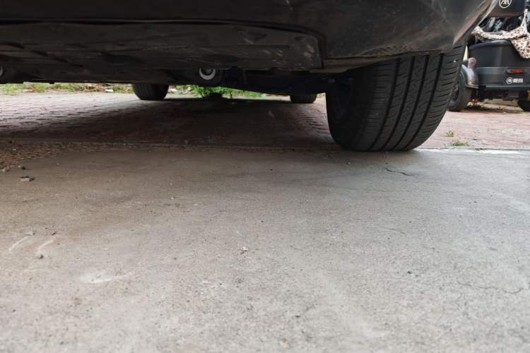 Used Buick E5 2025 Model 620KM Prestige Edition Chassis Rear Right