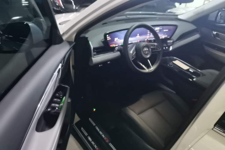 Used Buick E5 2025 Model 515KM First-Adoption Edition Driver Seat
