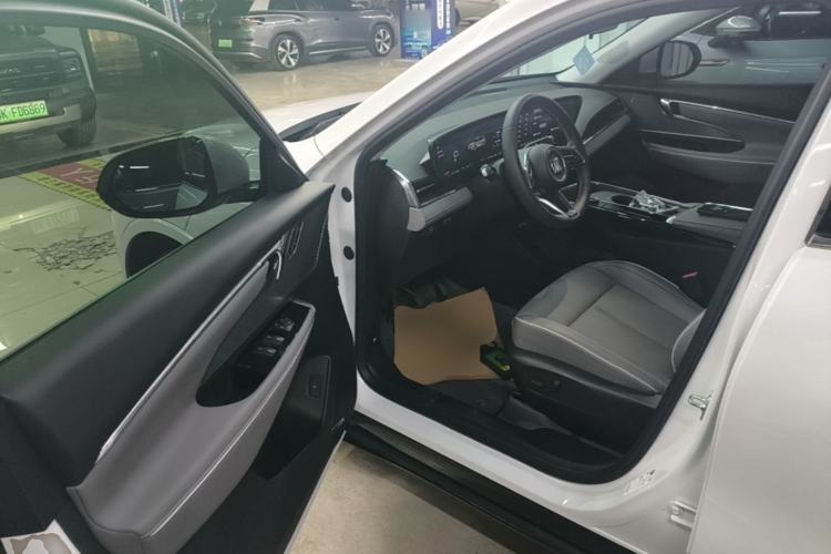 Used Buick E5 2025 Model 620KM Prestige Edition Driver Seat