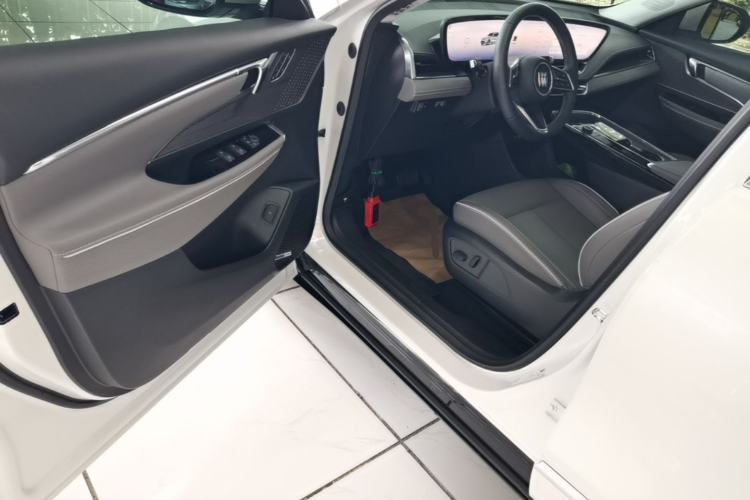 Used Buick E5 2025 Model 620KM Prestige Edition Driver Seat