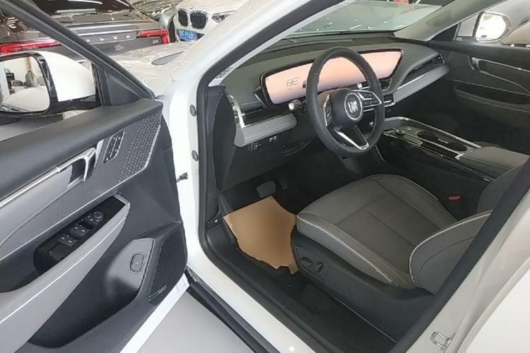 Used Buick E5 2025 Model 620KM Prestige Edition Driver Seat