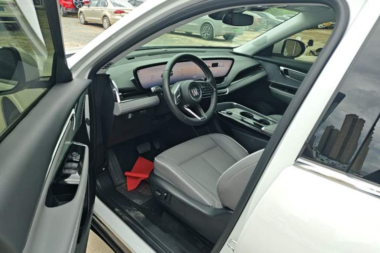 Used Buick E5 2025 Model 620KM Prestige Edition Driver Seat