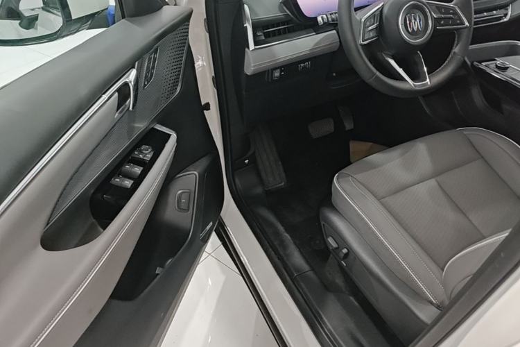 Used Buick E5 2025 Model 620KM Prestige Edition Driver Seat