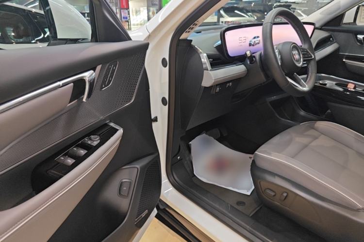 Used Buick E5 2025 Model 620KM Prestige Edition Driver Seat