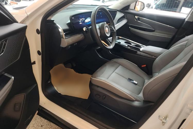 Used Buick E5 2025 Model 620KM Prestige Edition Driver Seat