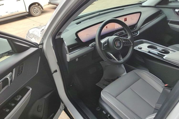 Used Buick E5 2025 Model 620KM Prestige Edition Driver Seat