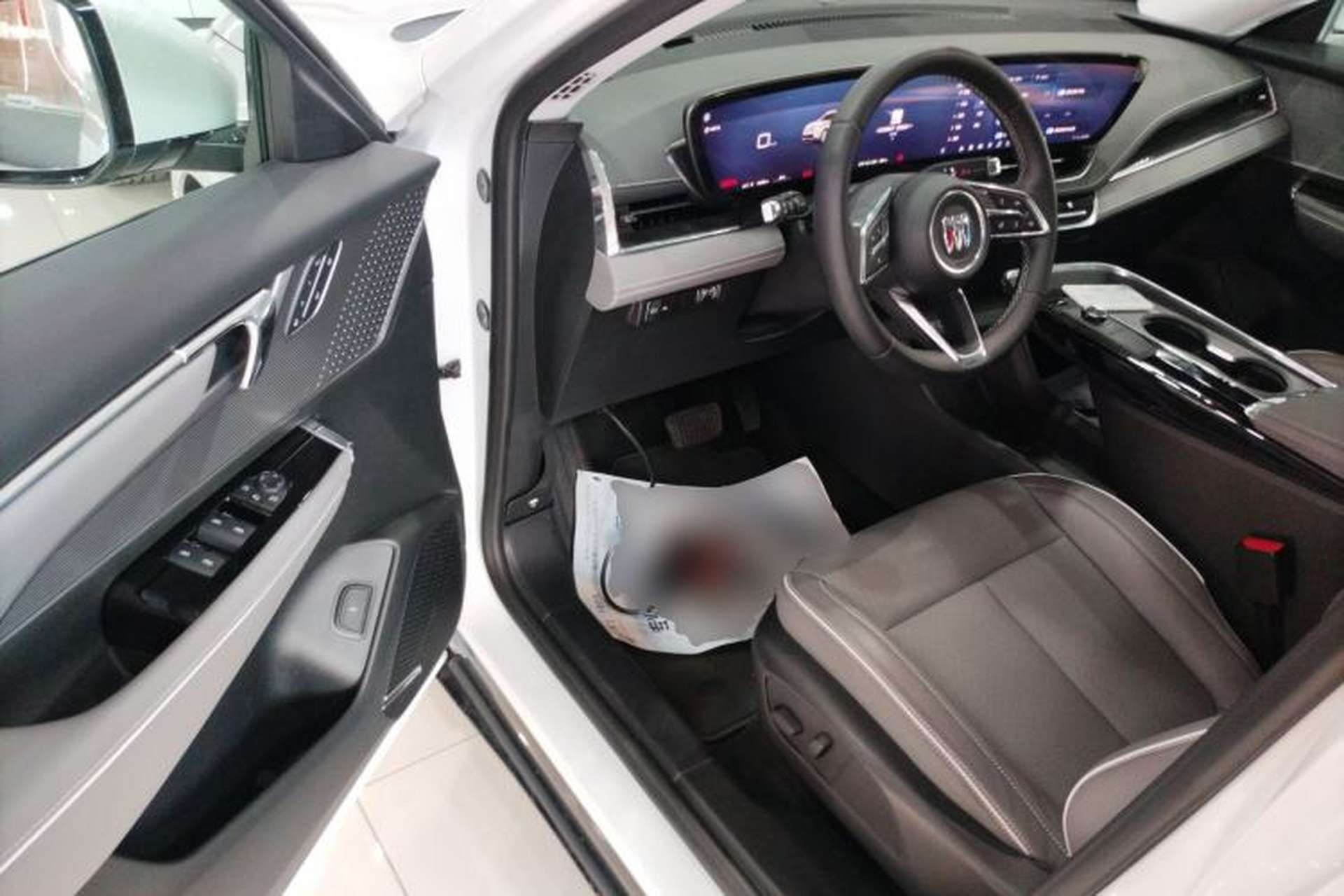 Used Buick E5 2025 Model 620KM Prestige Edition Driver Seat