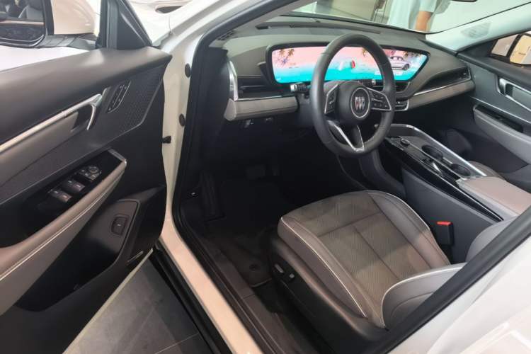 Used Buick E5 2025 Model 620KM Prestige Edition Driver Seat