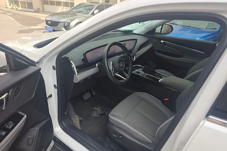 Used Buick E5 2025 Model 620KM Prestige Edition Driver Seat