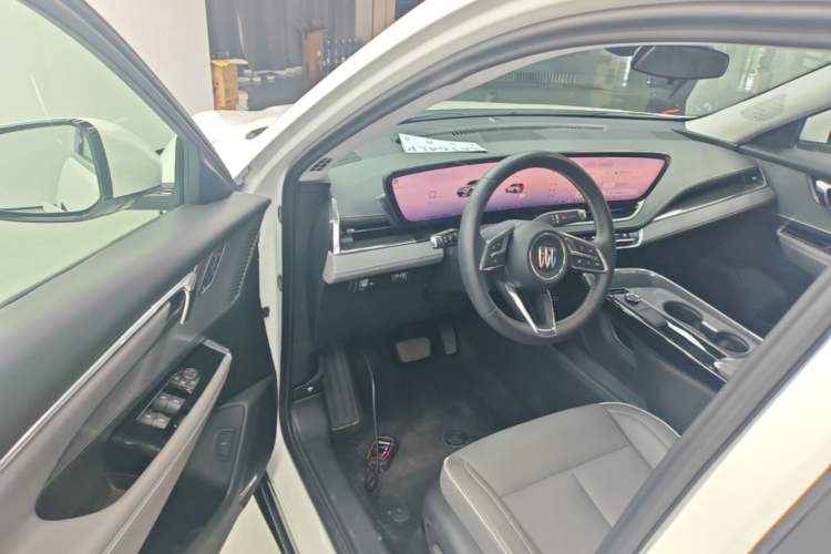 Used Buick E5 2025 Model 620KM Prestige Edition Driver Seat