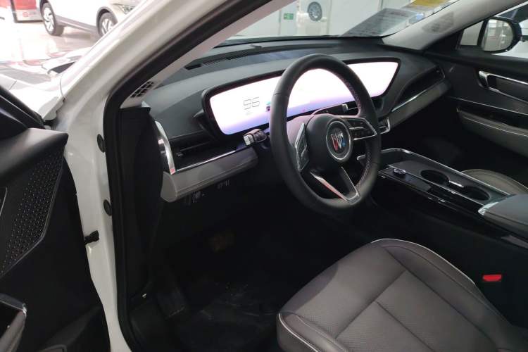 Used Buick E5 2025 Model 620KM Prestige Edition Driver Seat