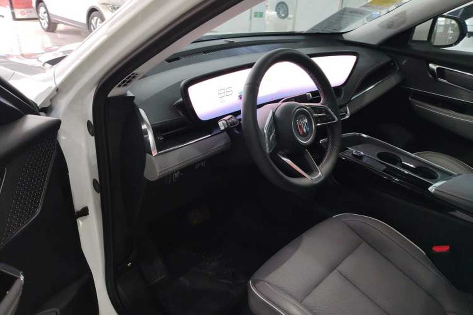 Used Buick E5 2025 Model 620KM Prestige Edition Driver Seat