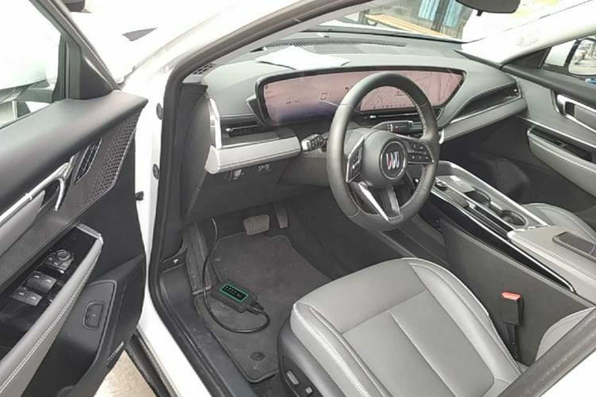 Used Buick E5 2025 Model 620KM Prestige Edition Driver Seat