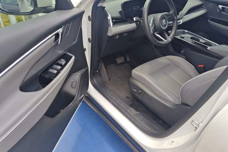 Used Buick E5 2025 Model 620KM Prestige Edition Driver Seat