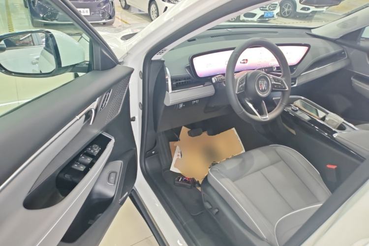 Used Buick E5 2025 Model 620KM Prestige Edition Driver Seat