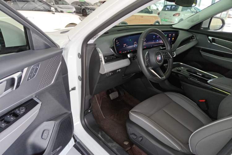 Used Buick E5 2025 Model 620KM Prestige Edition Driver Seat