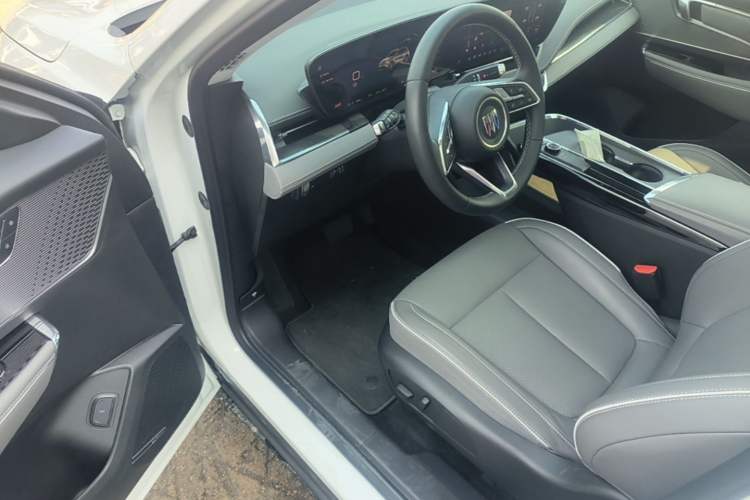 Used Buick E5 2025 Model 620KM Prestige Edition Driver Seat