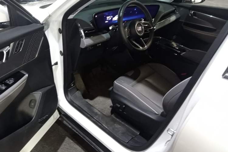 Used Buick E5 2025 Model 545KM Smart Enjoyment Edition Driver Seat