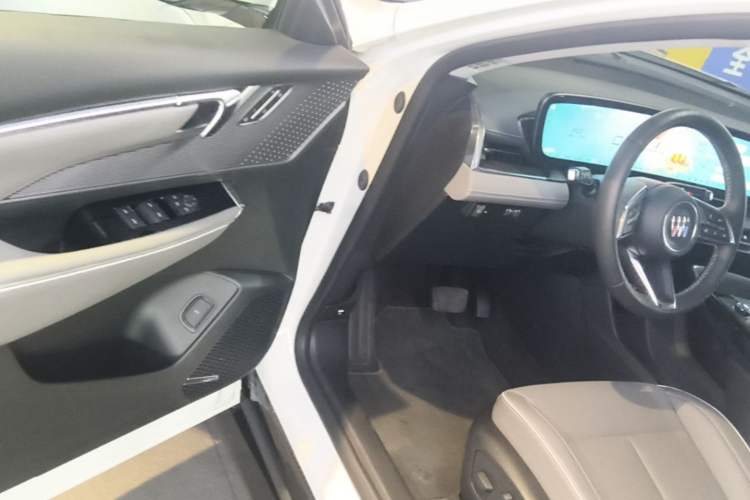 Used Buick E5 2025 Model 620KM Prestige Edition Driver Seat