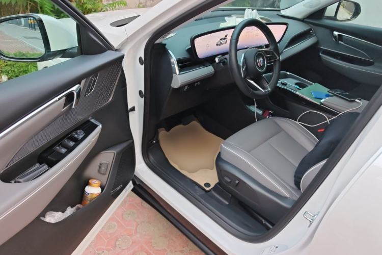 Used Buick E5 2025 Model 620KM Prestige Edition Driver Seat