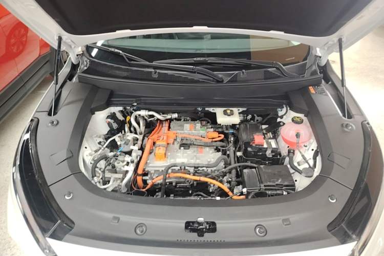 Used Buick E5 2025 Model 620KM Prestige Edition Engine Bay